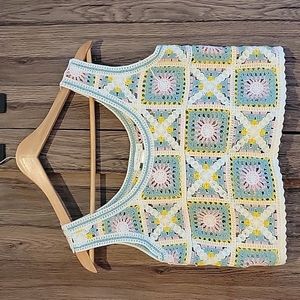 Kirious Los Angeles Crochet Crop Top Size Large